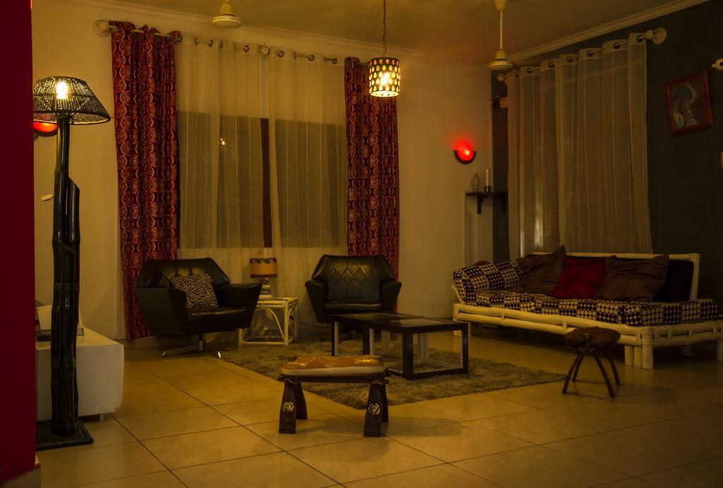 La Maison De Canelya Котону Экстерьер фото